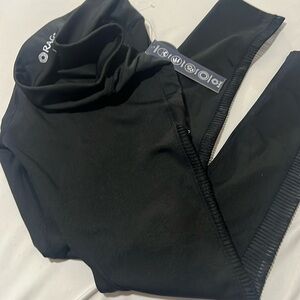 Black leggings with mesh leg